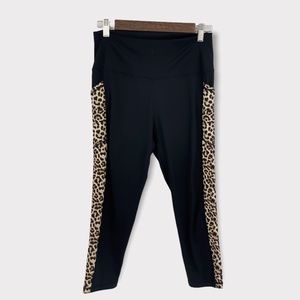 Zyia Active Brilliant Hi‎ Rise Leopard Side Crop Legging